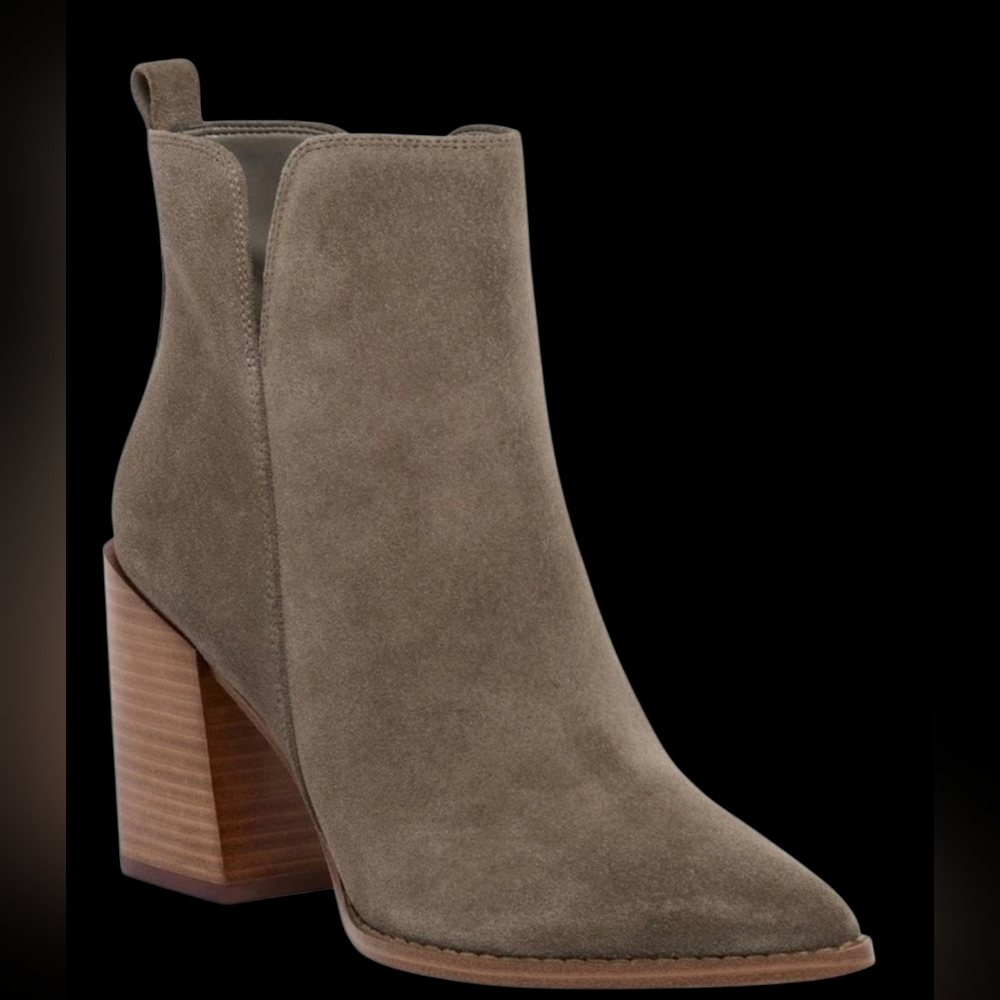 NWOB Nine West Birds Light Gray Suede Block Heel Booties Size 9.5M
